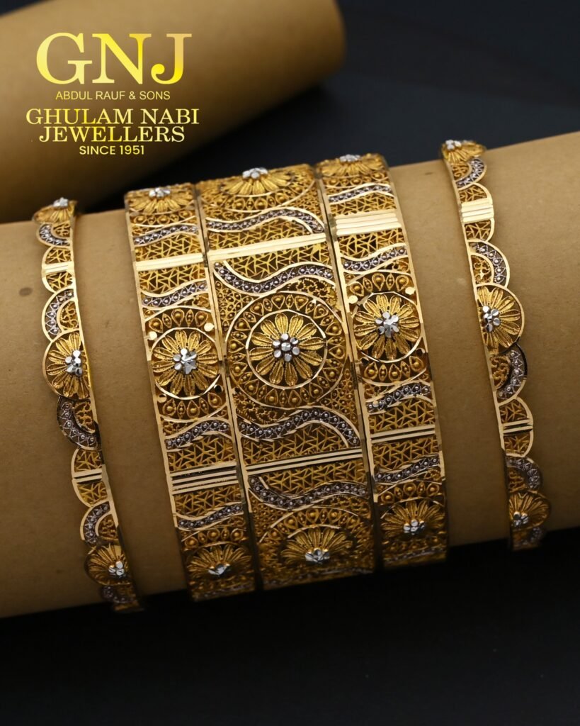Gold Bangle Design